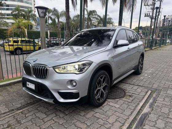 BMW X1 2.0 16V TURBO ACTIVEFLEX SDRIVE20I 4P AUTOMÁTICO BMW X1 2.0 16V TURBO ACTIVEFLEX SDRIVE20I 4P AUTOMÁTICO